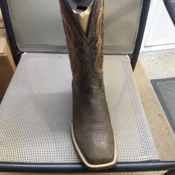 Men's Ariat Boots- Quantum Brander - Picture 2 of 3